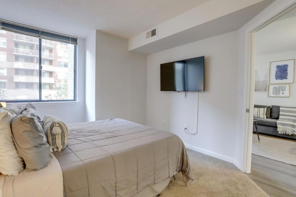 Sensational 1 Bedroom Condo At Ballston Place With Gym أرلنغتون المظهر الخارجي الصورة