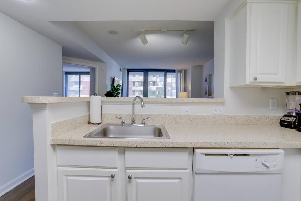 Sensational 1 Bedroom Condo At Ballston Place With Gym أرلنغتون المظهر الخارجي الصورة